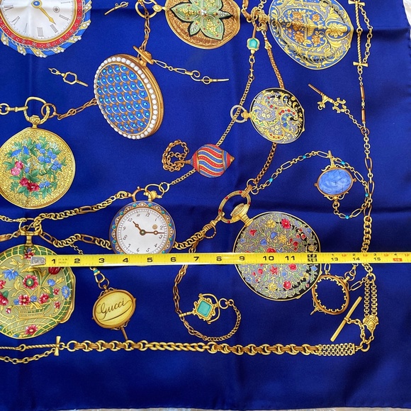💙 GUCCI SILK SCARF AUTHENTIC - Picture 8 of 11